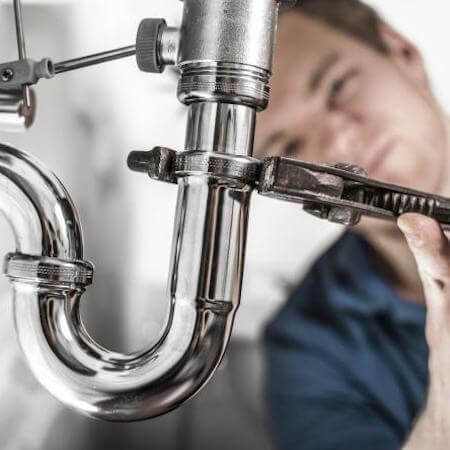 Réparation de robinet endommagé ou usé